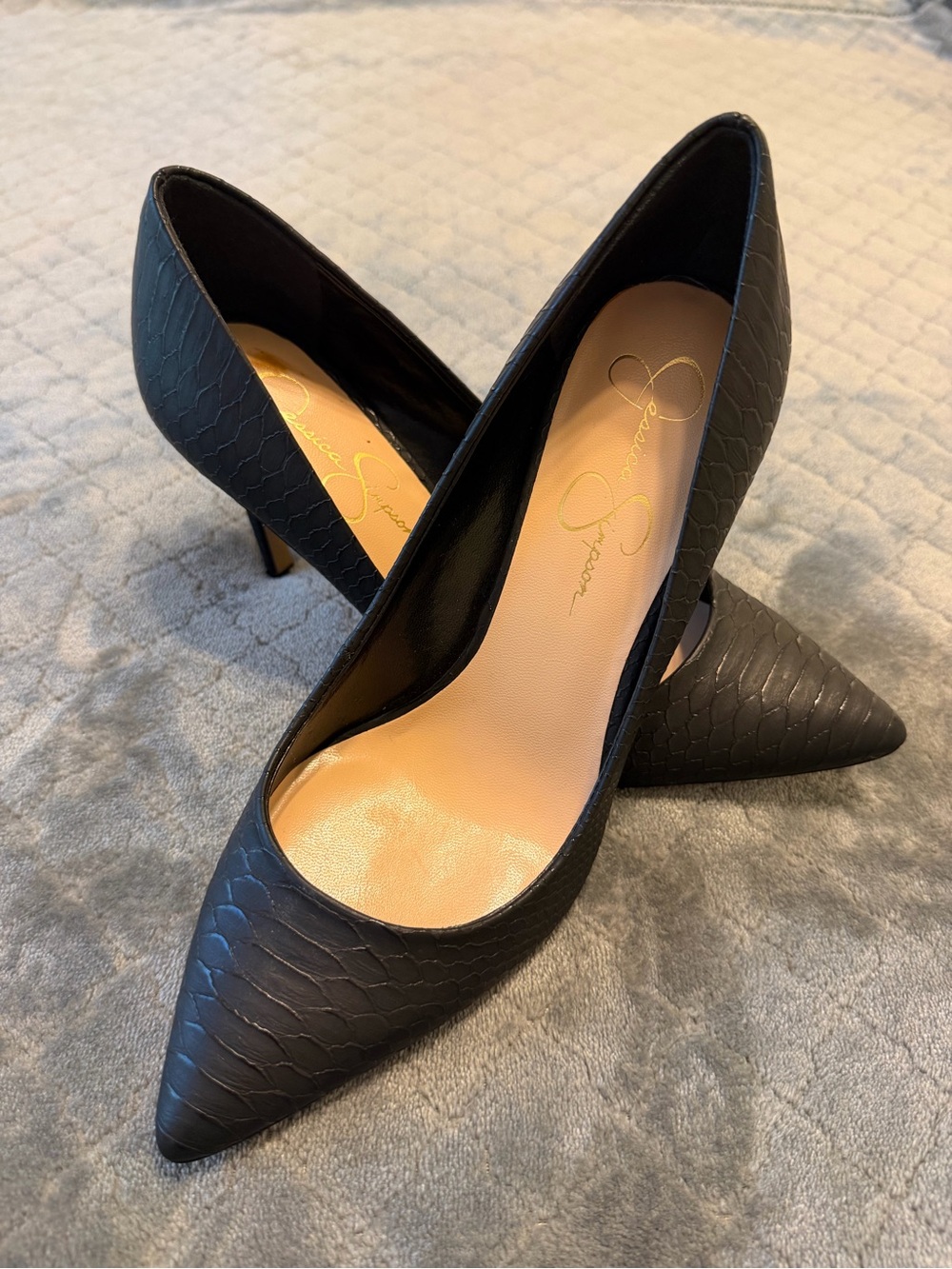 Jessica Simpson Black Textured Pointed-Toe Pumps Size 7M